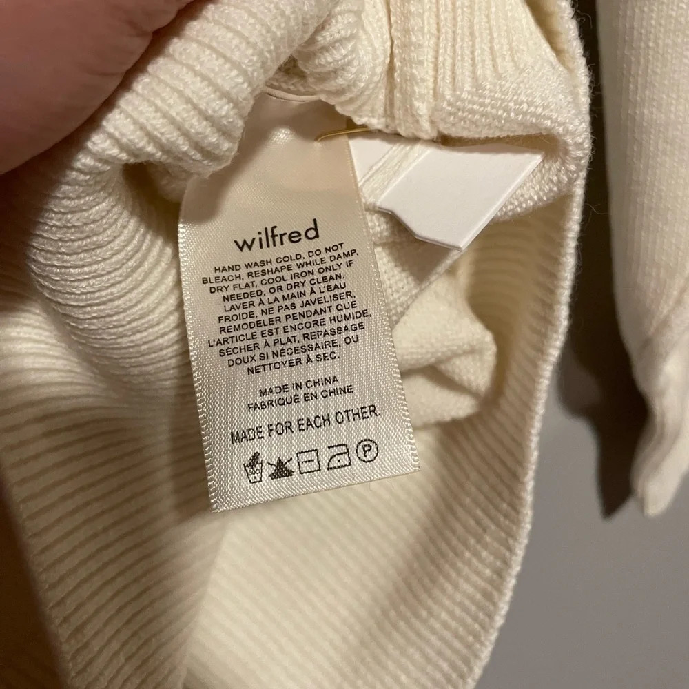 NWT Aritzia Wilfred Montpellier Turtleneck Light Birch XS - Picture 9 of 10